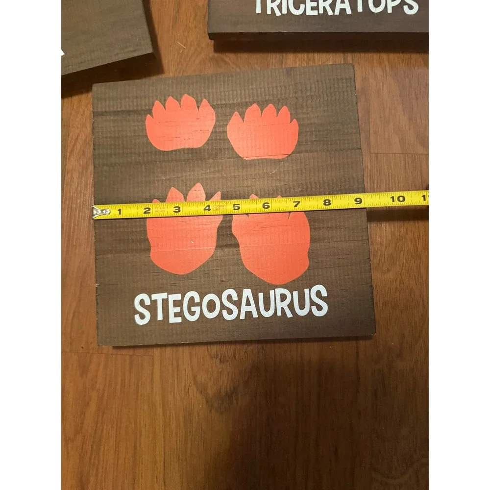 3pc Dinosaur Footprint Wooden Wall Art Set T-Rex Triceratops Stegosaurus Decor‎
